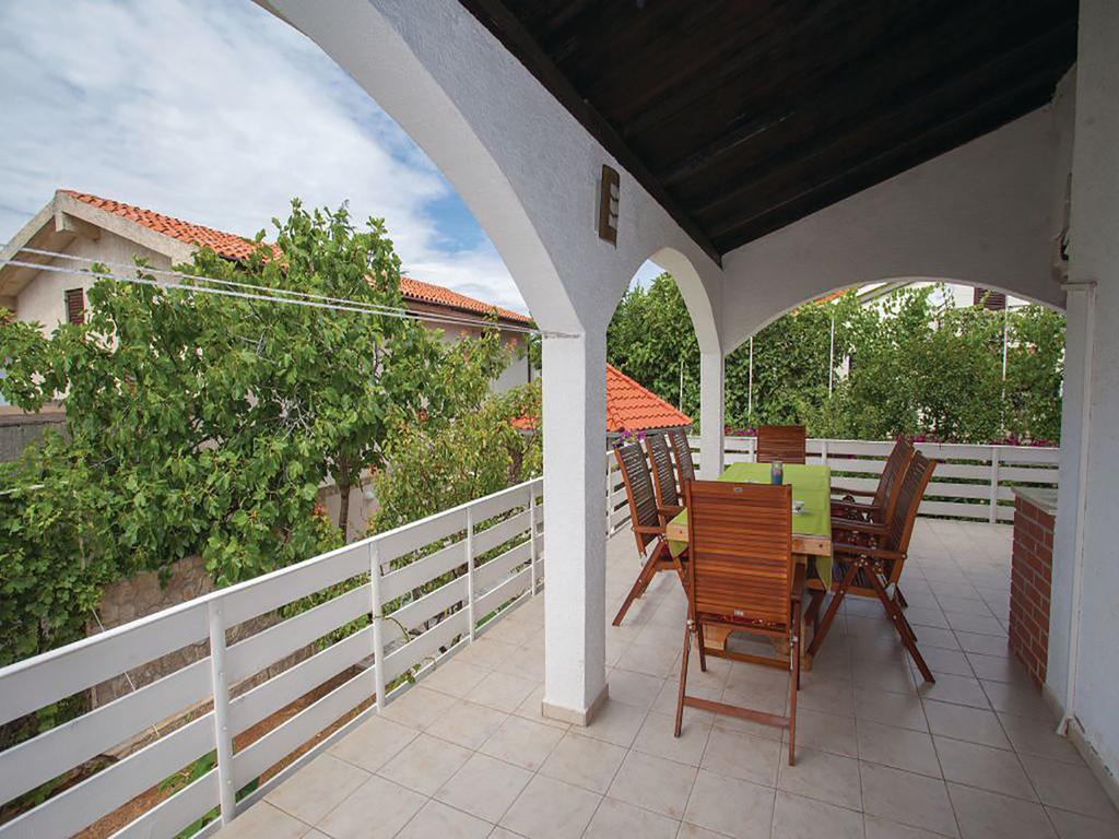 Apartments Vesna Pinezići Buitenkant foto