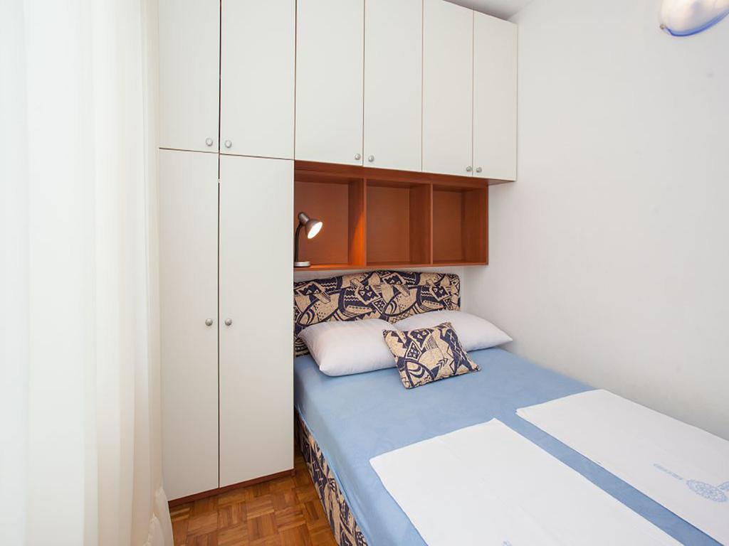 Apartments Vesna Pinezići Buitenkant foto