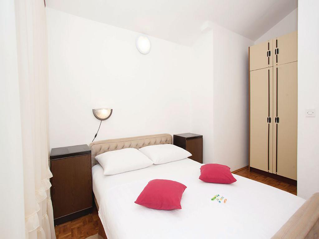 Apartments Vesna Pinezići Buitenkant foto
