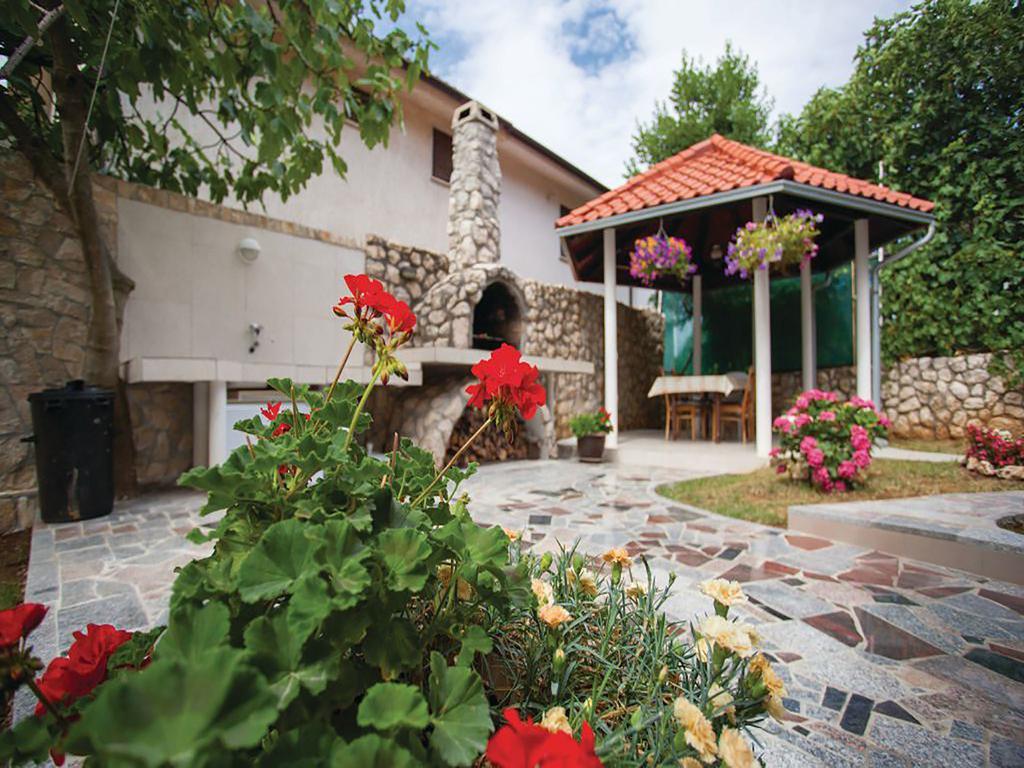 Apartments Vesna Pinezići Buitenkant foto